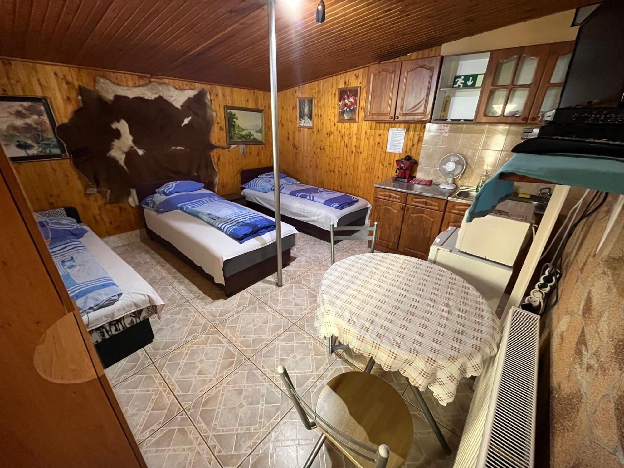 Tiszavirag Apartman Tiszakeszi 외부 사진